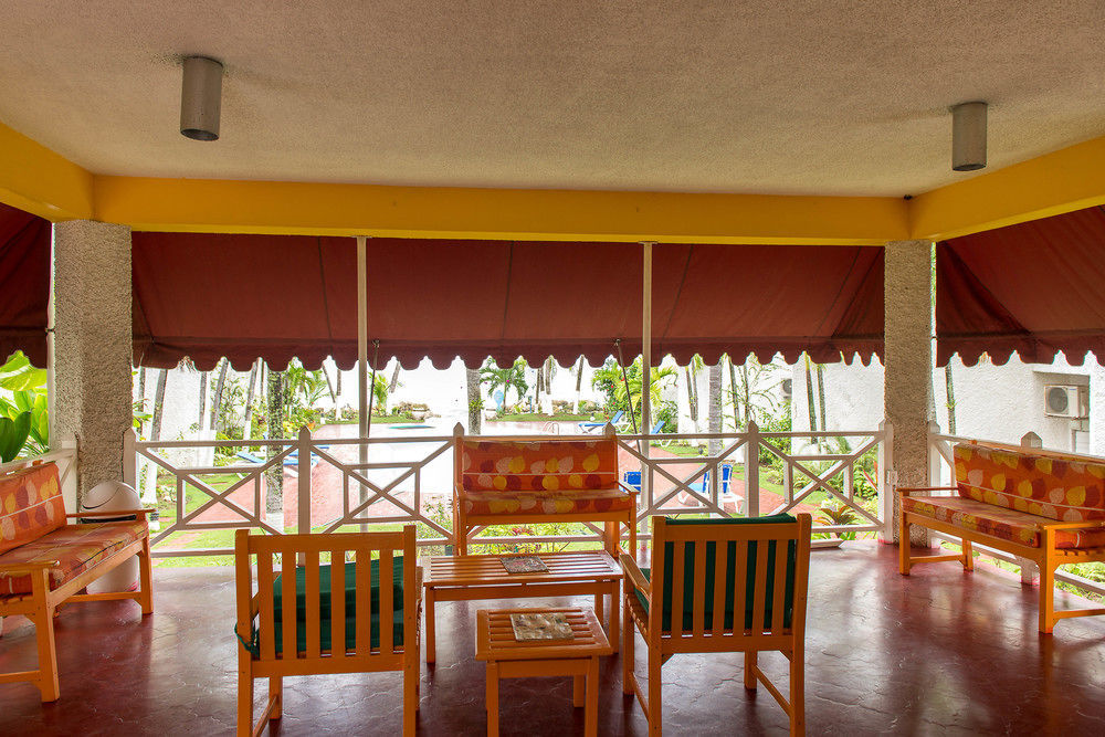 Tropical Court Inn New キングストン エクステリア 写真